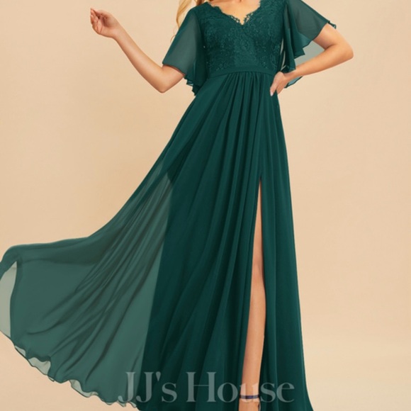 JJs House Dresses & Skirts - A-line V-Neck Floor-Length Chiffon Lace Bridesmaid Dress NWT